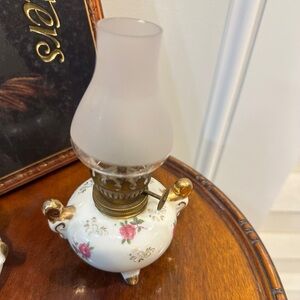 Vintage Floral Mini Oil Lamp